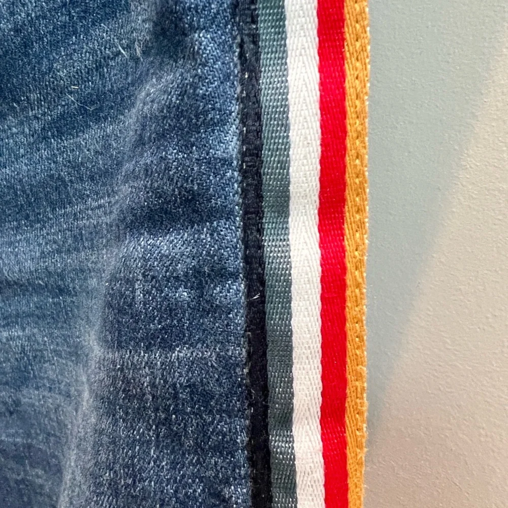 Simone High Rise Ankle Jean